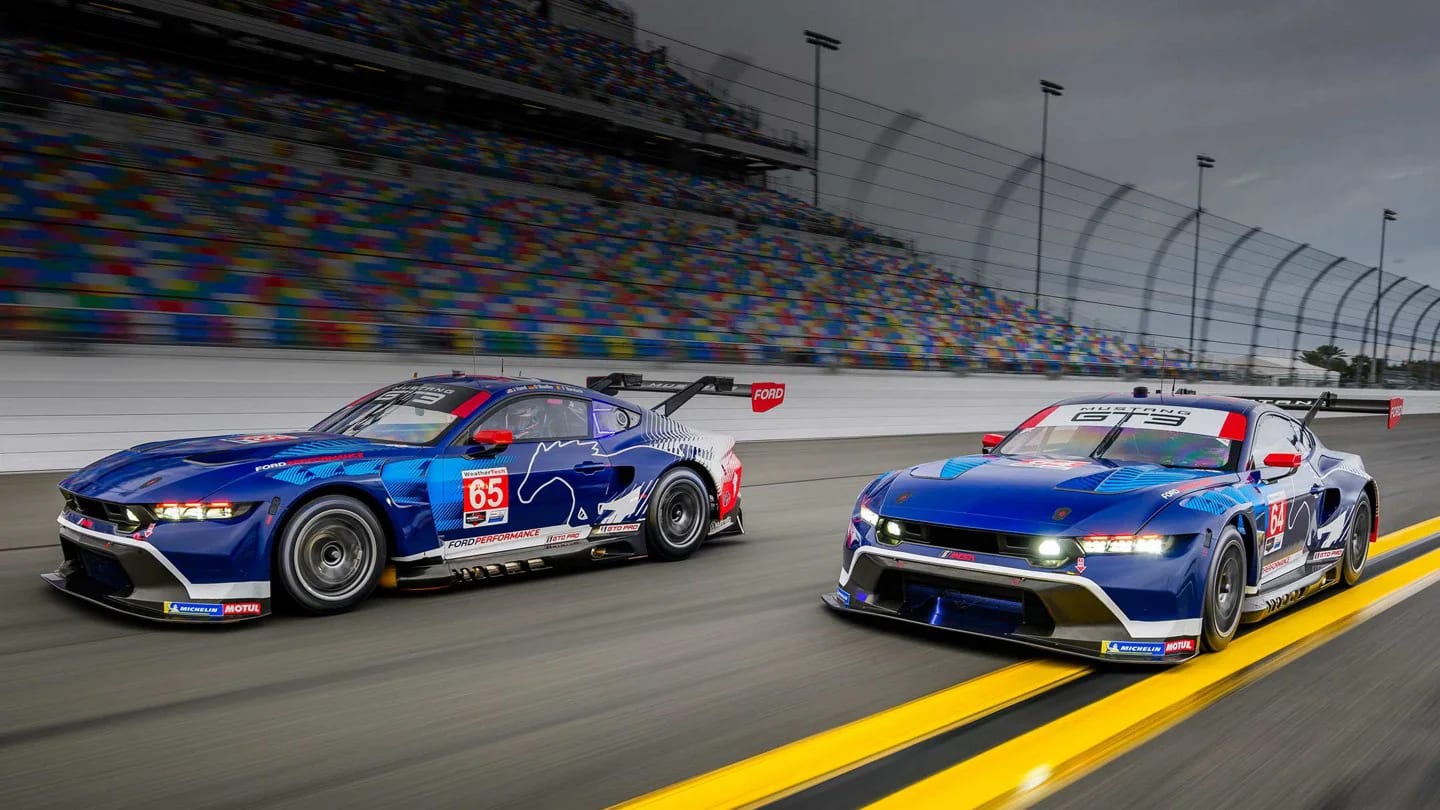 DRS Mustang COTA Race